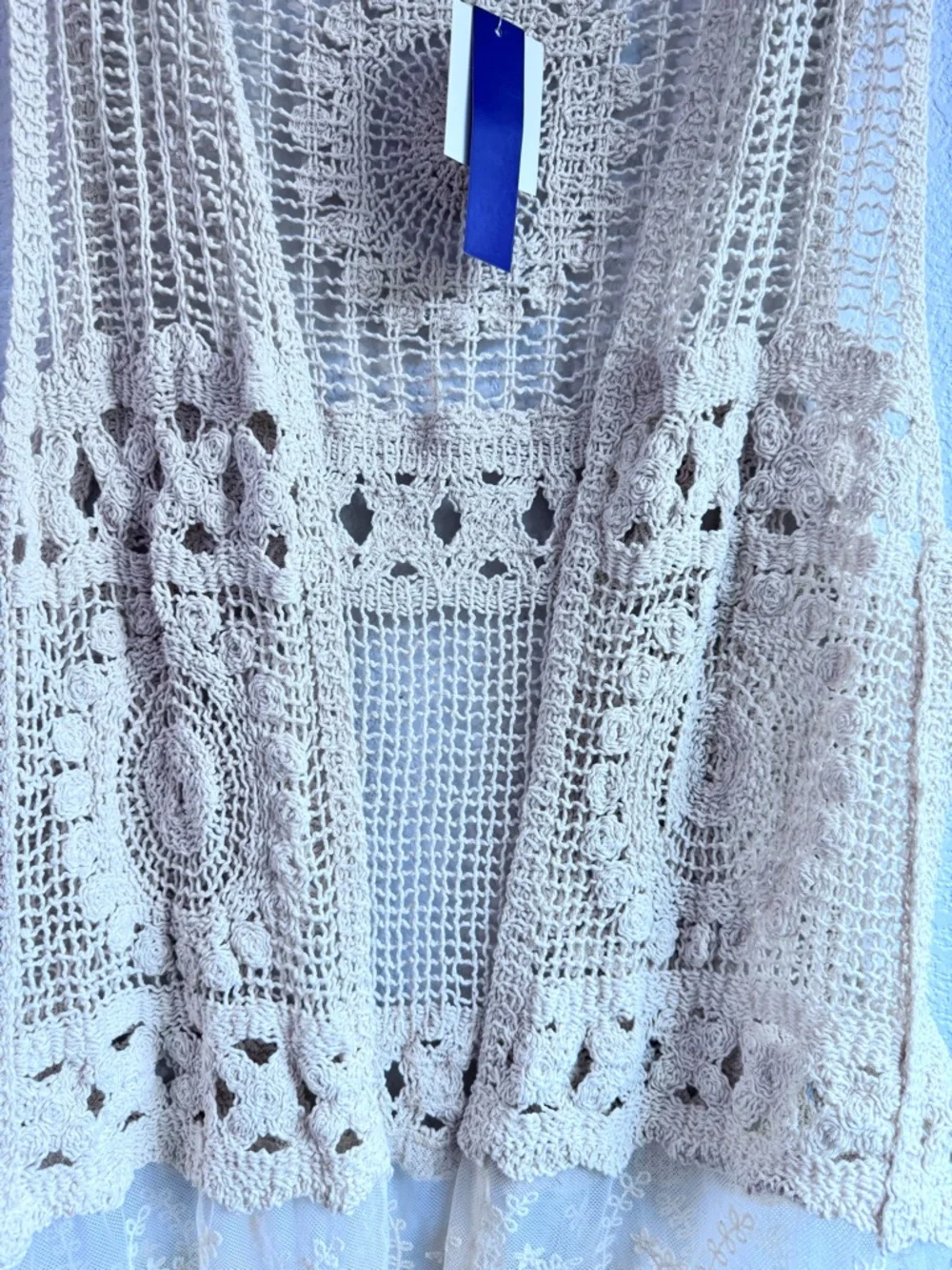 D&Y Nordstrom Rack Brand Beige Crochet Openwork Vest. Size OS. - Picture 12 of 14